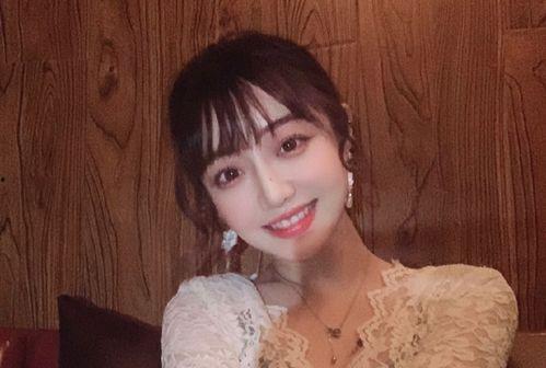 吃瓜美女聊娱乐